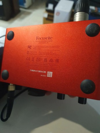Focusrite Scarlett Solo Studio 4Th Gen