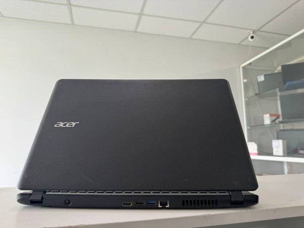 Acer Aspire Es1-533