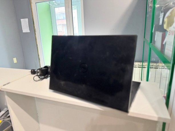 Dell Inspiron 15 P40f