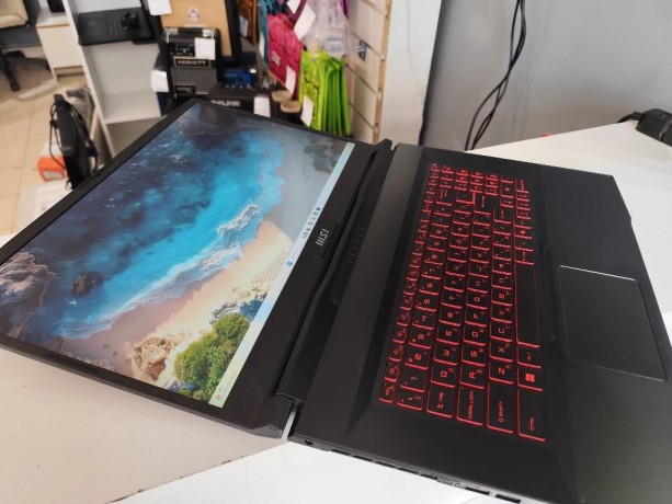 MSI Katana 17 B12ucr