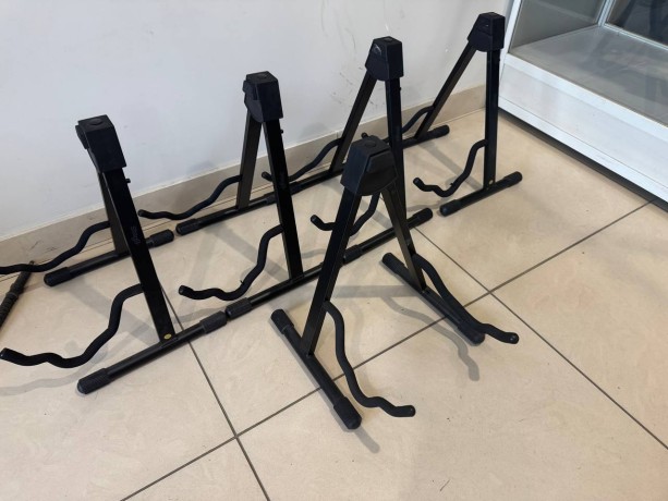 Гитарная стойка Stagg Sg-A108bk