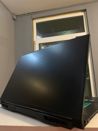 MSI Gf76 Katana 17 B12vfk-271Xru