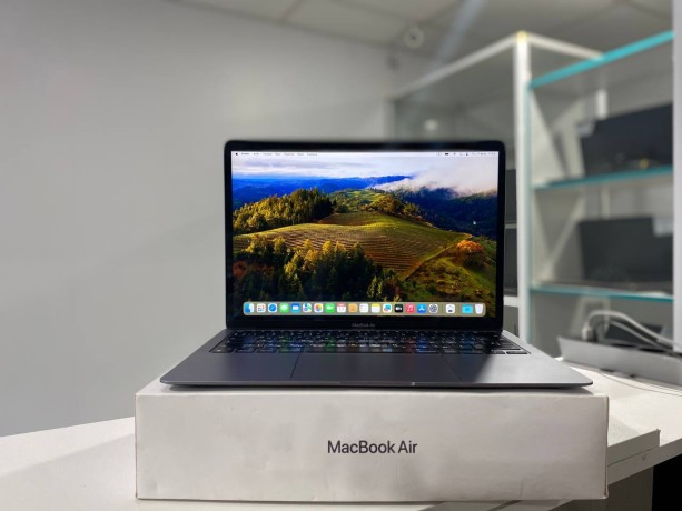 Apple Macbook Air 13 (M1) 2020