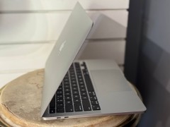 Apple Macbook Pro 13 2020