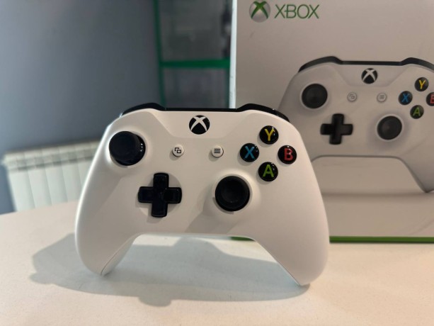 Microsoft Xbox Wireless Controller