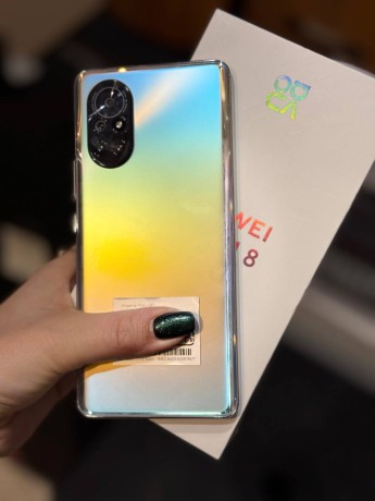 Huawei Nova 8