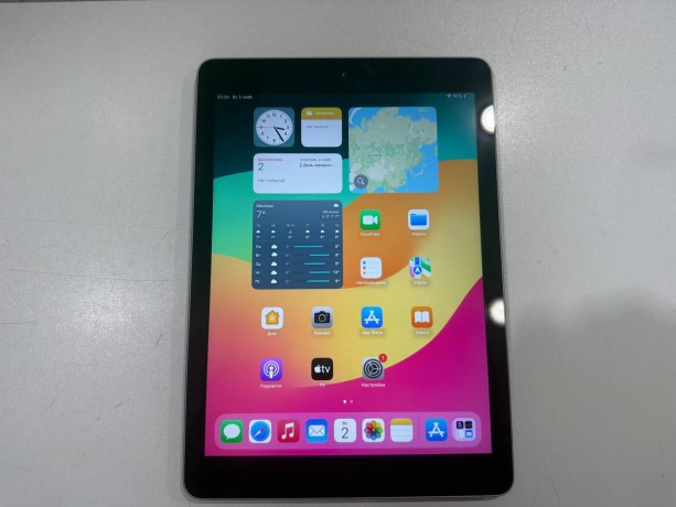 Apple iPad (6-Го Поколения) (2018)