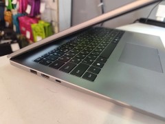 Honor Magicbook X16