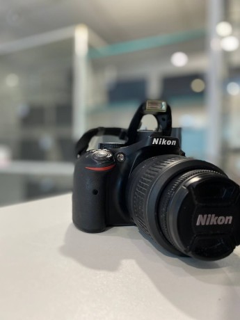 Nikon D5200