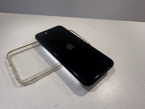 Apple iPhone Se (2022)