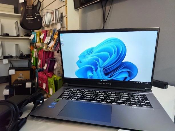 Machenike L17 Satellite