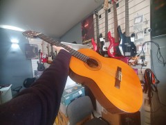 Yamaha C40