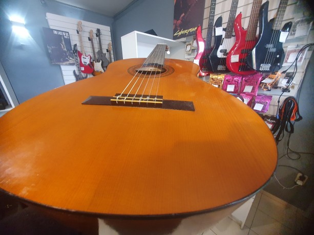 Yamaha C40