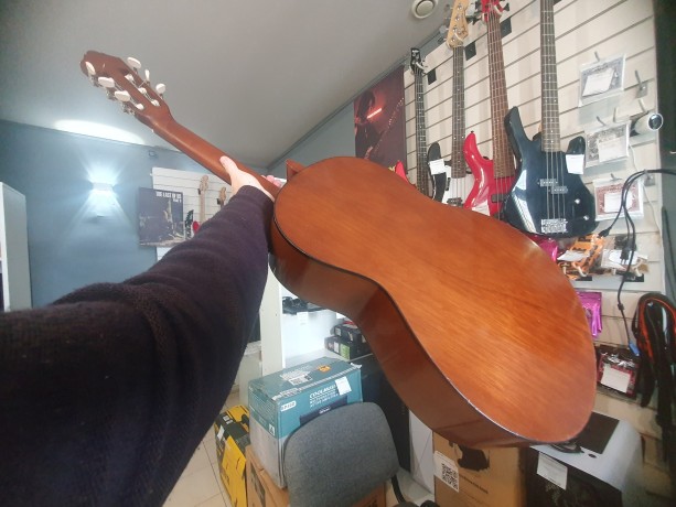 Yamaha C40