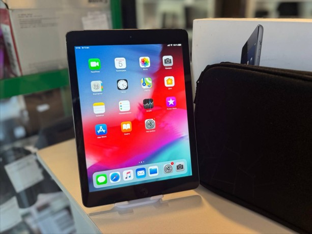 Apple iPad Air (1-Го Поколения)