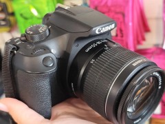 Canon Eos 1300D Kit 18-55Mm