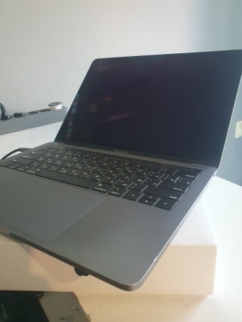Apple Macbook Pro 13 (2 Thunderbolt)