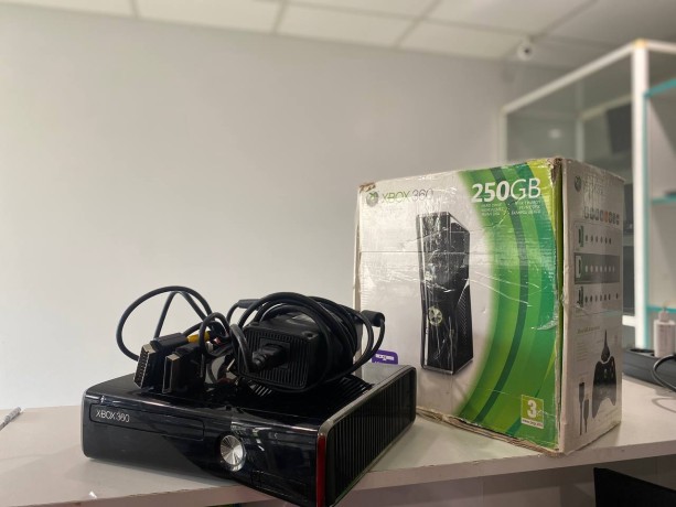 Microsoft Xbox 360 S