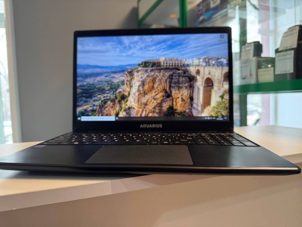 Aquarius Cmp Ns685u R11