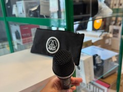 Akg D5