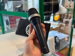 Akg D5