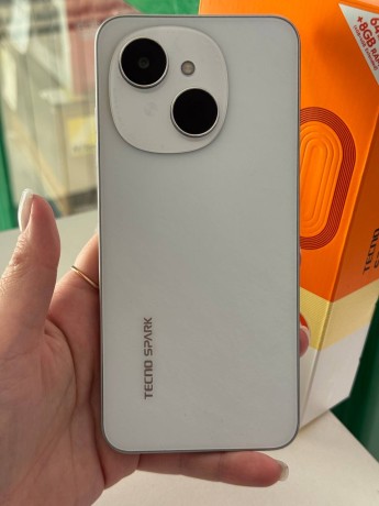 Tecno Spark Go 1