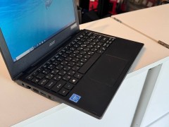 Acer Travelmate B1