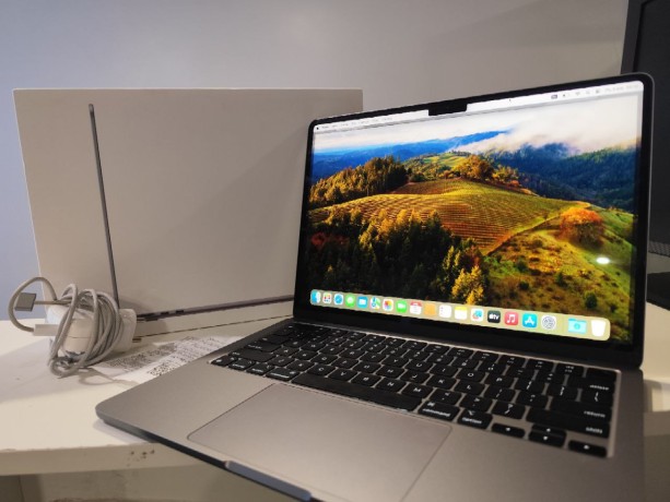 Apple Macbook Air 13 M2 2024