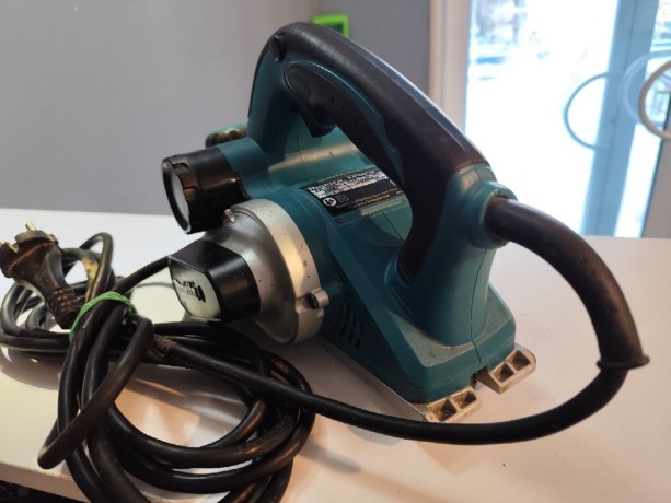 Makita Kp0810