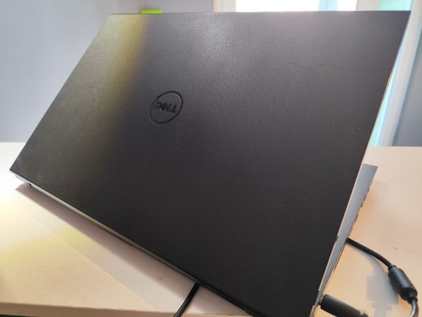 Dell Inspiren 15