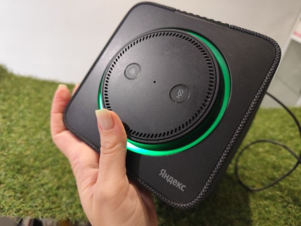 Яндекс Станция Плюс