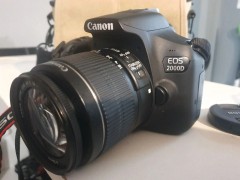 Canon 2000D Kit 18-55Mm