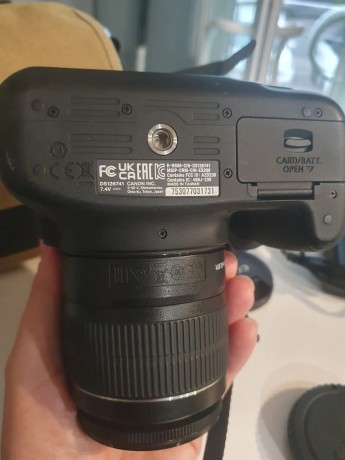 Canon 2000D Kit 18-55Mm