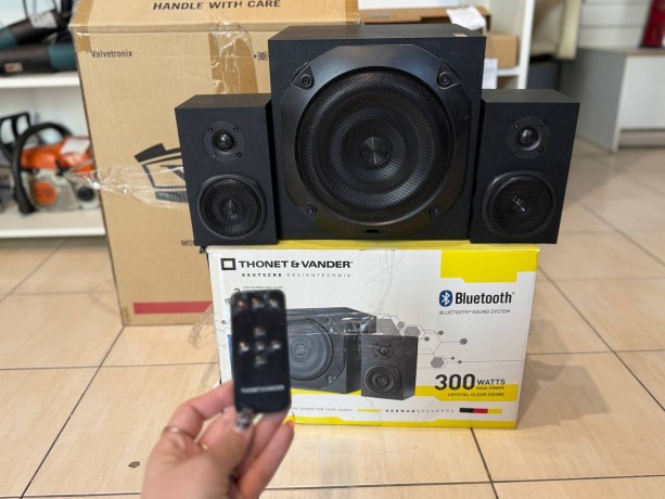 Thonet & Vander Dass Bt