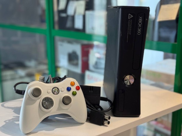 Microsoft Xbox 360 S