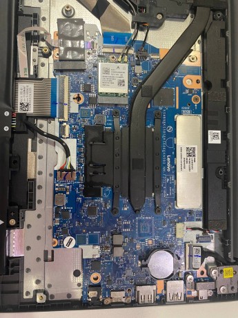 Lenovo Ideapad Slim 3 16Iah8