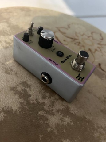 Auto Wah Педаль T-Cube Series