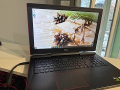 Dell Inspiron 7577