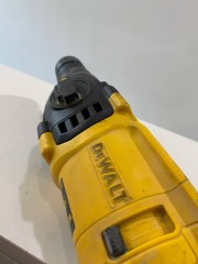 DeWALT D25033