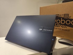 Asus Vivobook 15