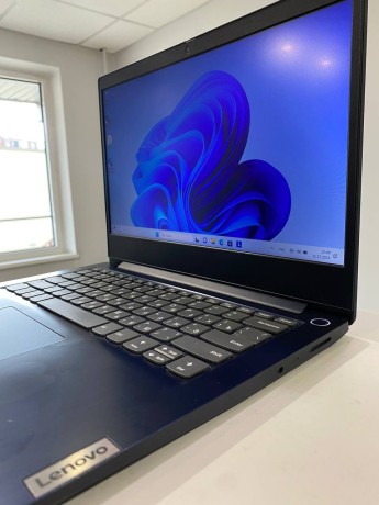 Lenovo Ideapad 3 14Ada05