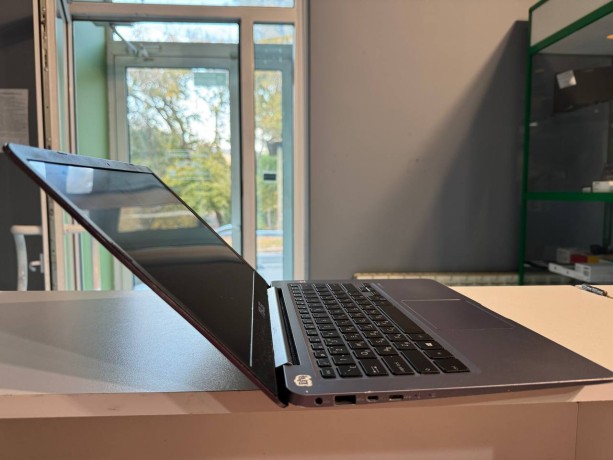 Asus Vivobook S14