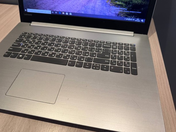 Lenovo Ideapad 330-17Ast
