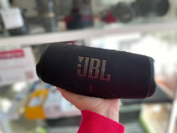 JBL Charge 5
