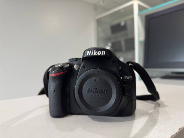 Nikon D5200 Body