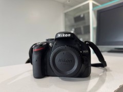 Nikon D5200 Body