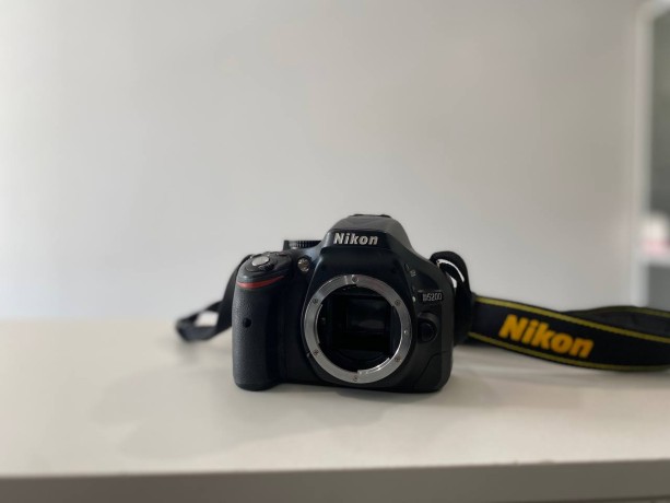 Nikon D5200 Body