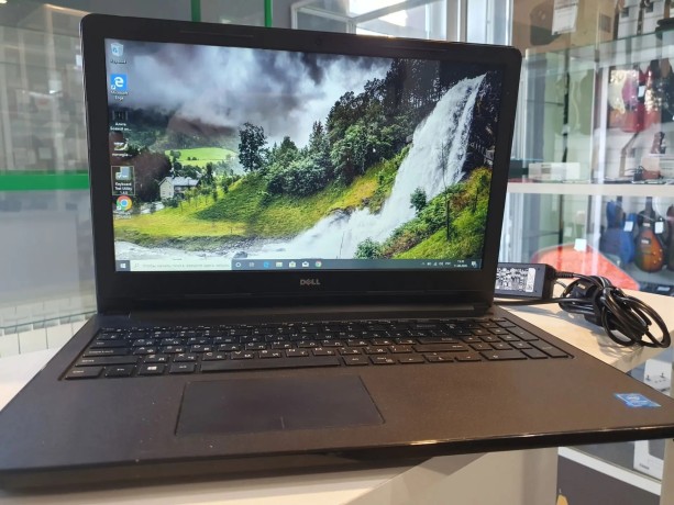 Dell Inspiron 15