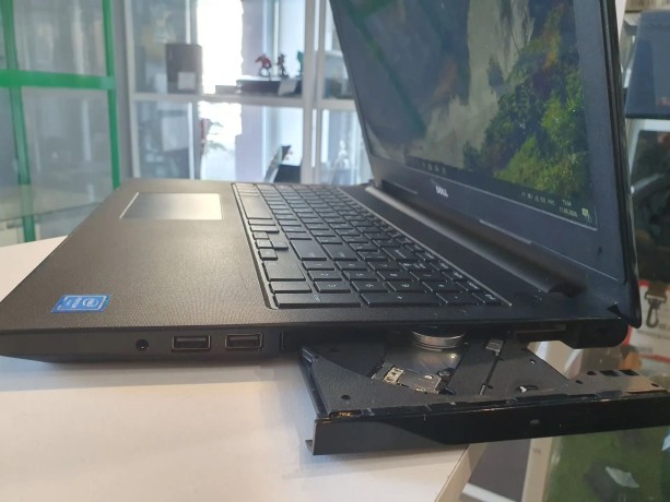 Dell Inspiron 15