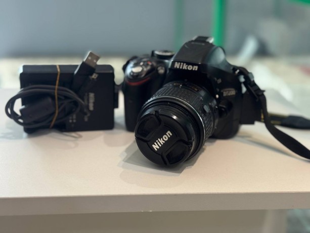 Nikon D5200